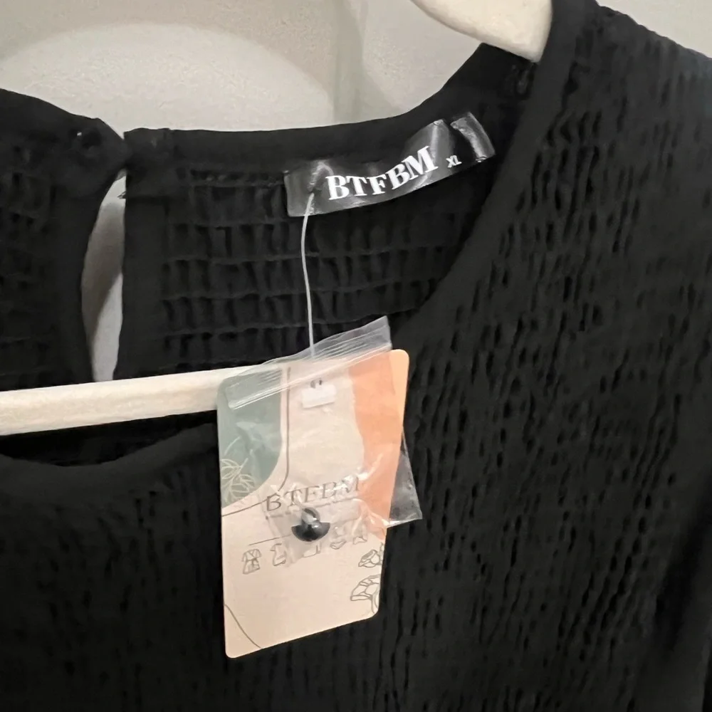 Chic Black Smocked Top Dress - Picture 4 of 6